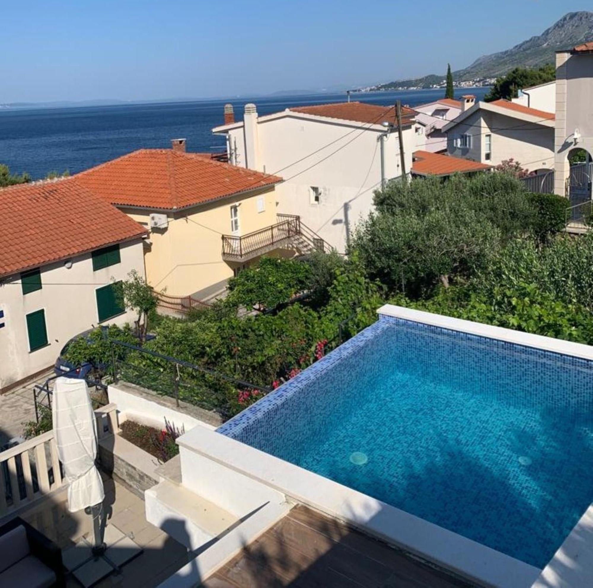 Apartments With Pool Vrdoljak Omiš Camera foto