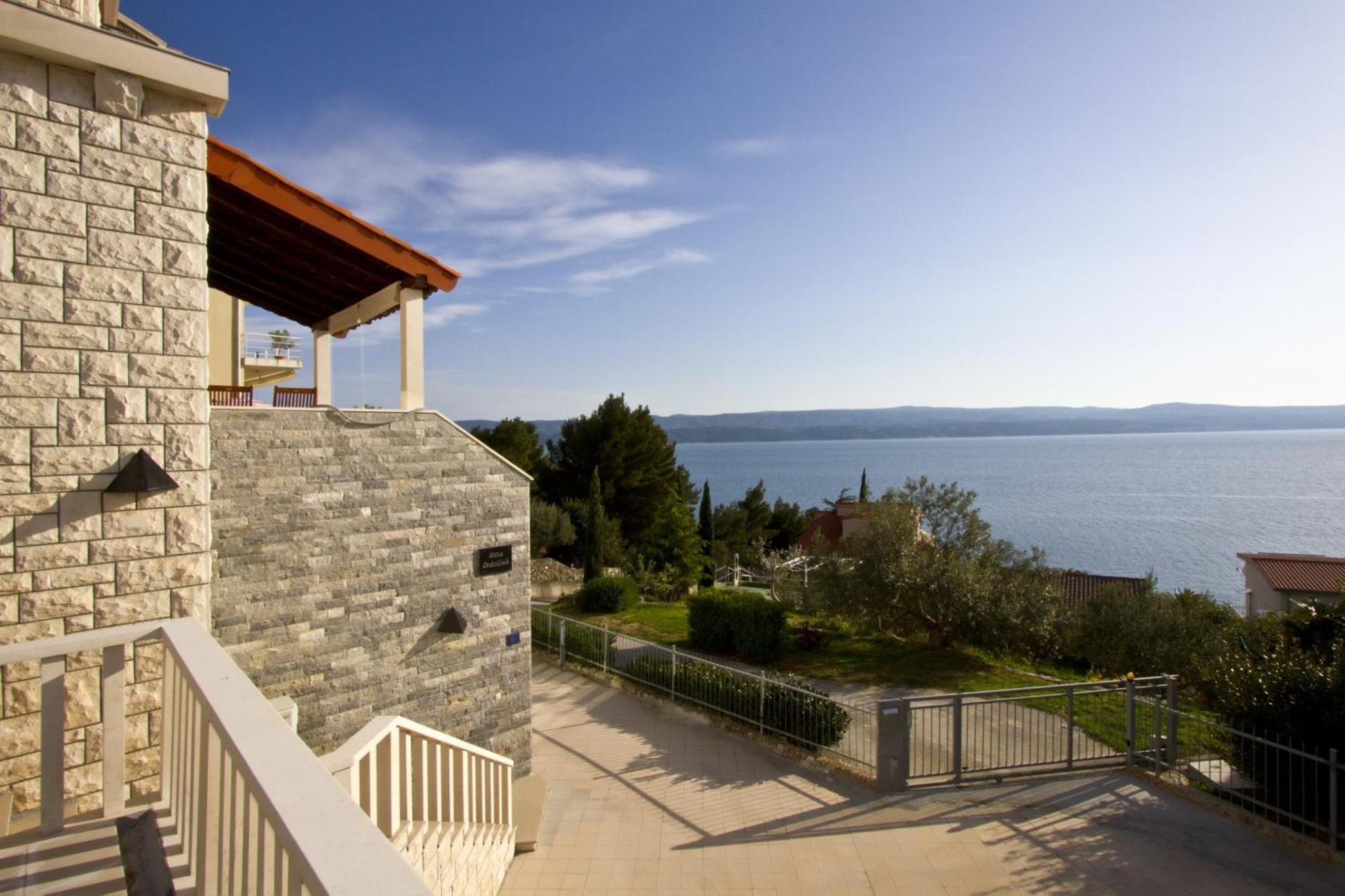 Apartments With Pool Vrdoljak Omiš Camera foto