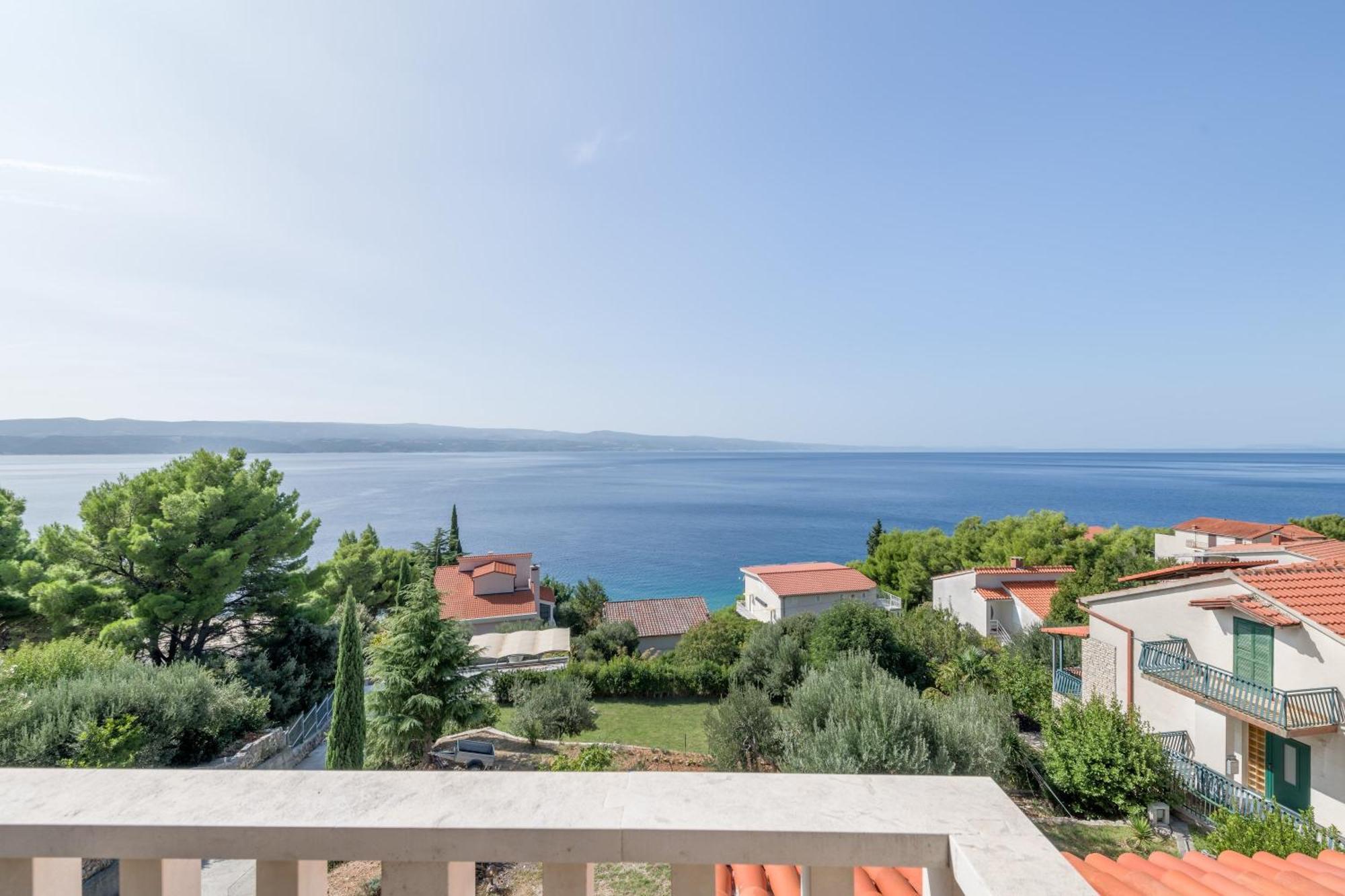 Apartments With Pool Vrdoljak Omiš Camera foto